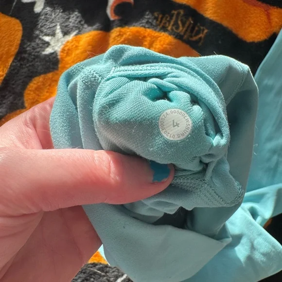 Lululemon Align Pant 28” Tidewater Teal (Tiffany Blue) – Size 4 – Lightly Worn - Picture 6 of 8